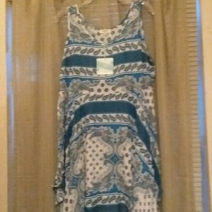 NWT,UMGEE SHARKBITE HEM; GORGEOUS HANDKERCHIEF HEM